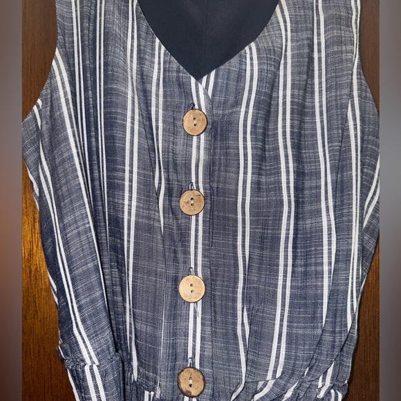 Blue and White Stripe Cropped Jumpsuit by Apt 9 Size Medium Petite - Picture 4 of 8